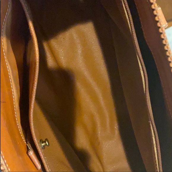 Dooney and Bourke Purse - Picture 6 of 7